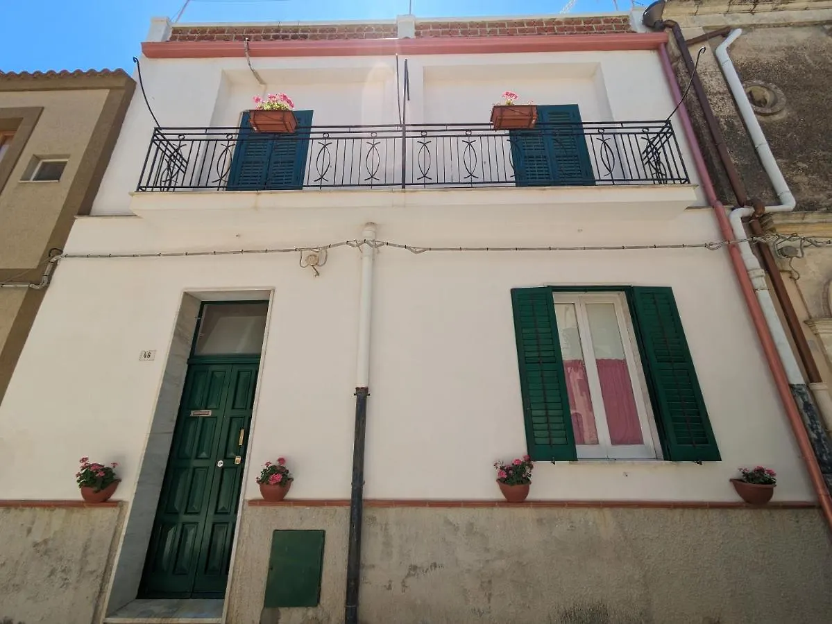 Apartamento Casa Ficumora Módica